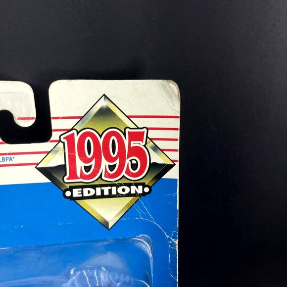 Starting Lineup 1995 Edition Mo Vaughn MLB Action Figure & Card - Picture 3 of 6